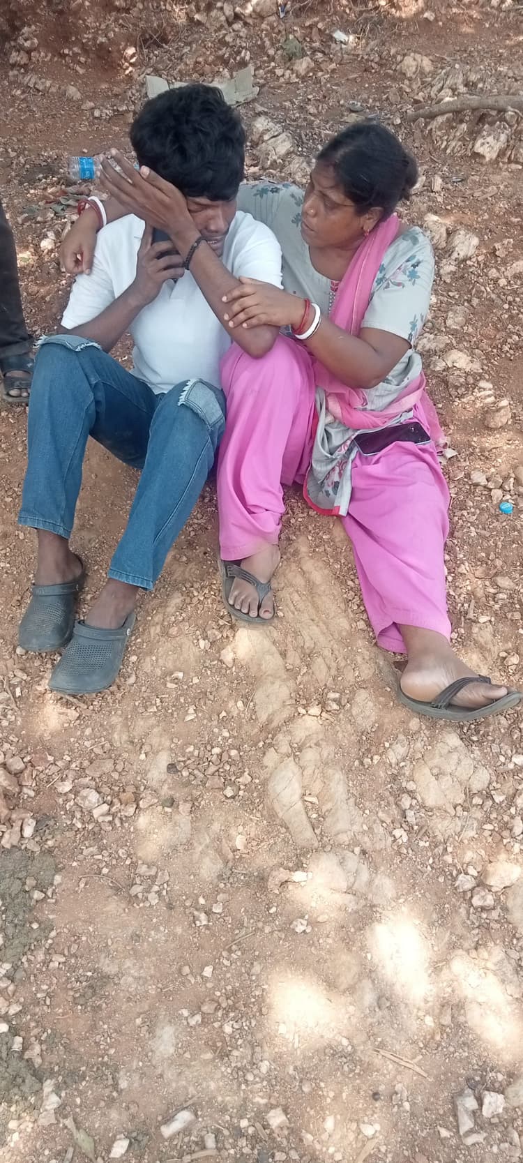 East Singhbhum News : डिमना लेक में डूबे दोनों छात्र के शव मिले, गोताखोरों ने बाहर निकाला