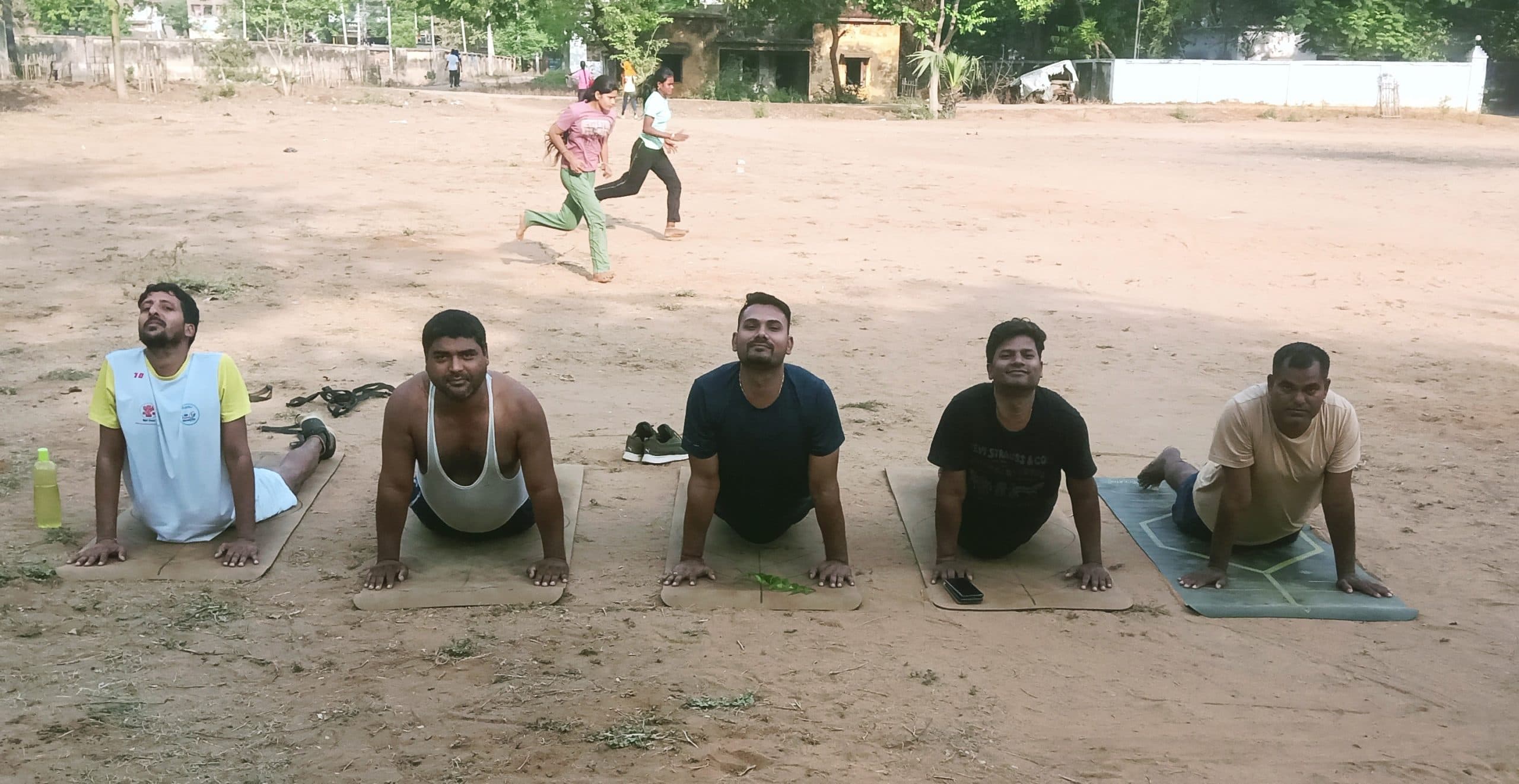 योगासन से मिलता है स्वास्थ्य लाभ : संतोष