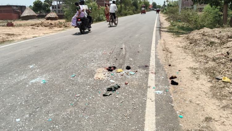 इ-रिक्शा पलटने से अधेड़ गंभीर रूप घायल