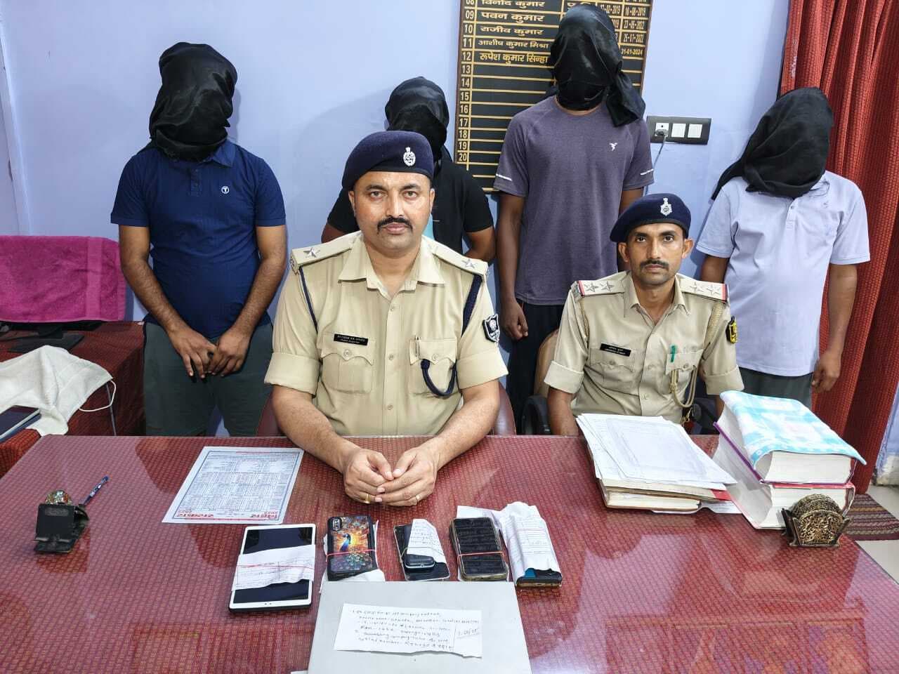 फाइनेंस कंपनियों के नाम पर ठगी करने वाले चार साइबर ठगी धराये