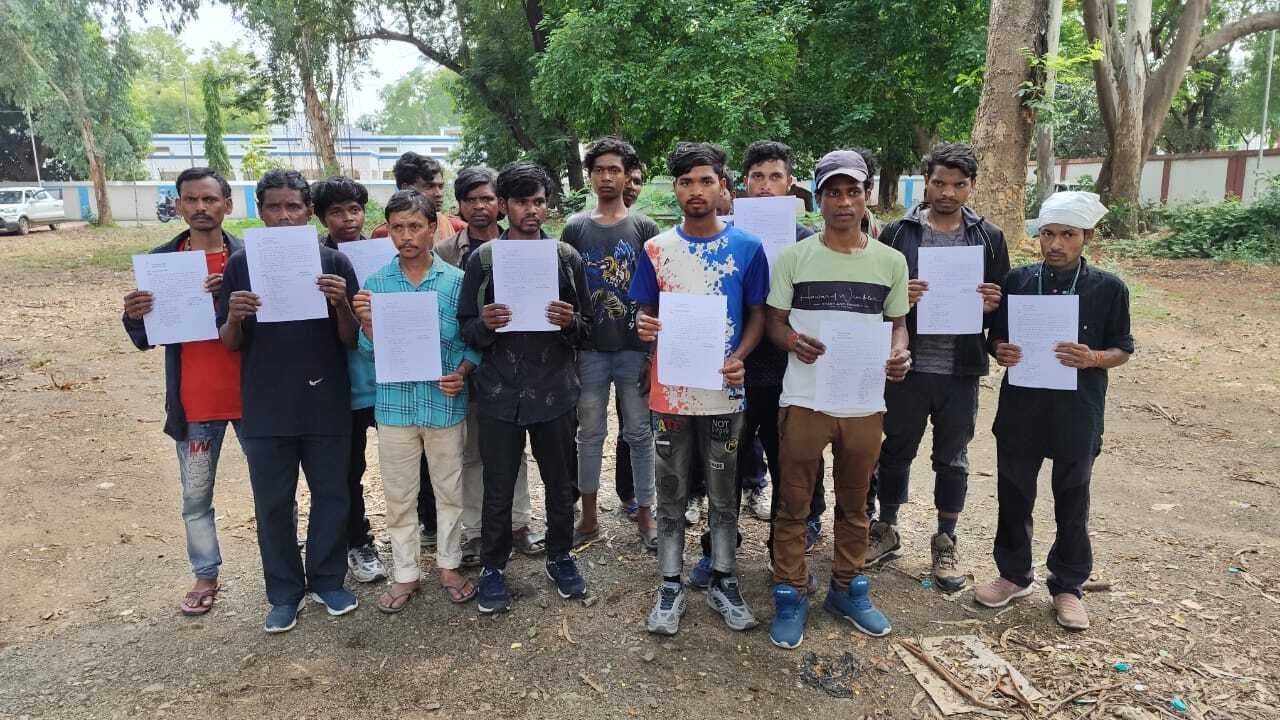 पाकुड़ के 18 पहाड़िया युवकों की मजदूरी बिचौलियों ने हड़पी, लगायी गुहार