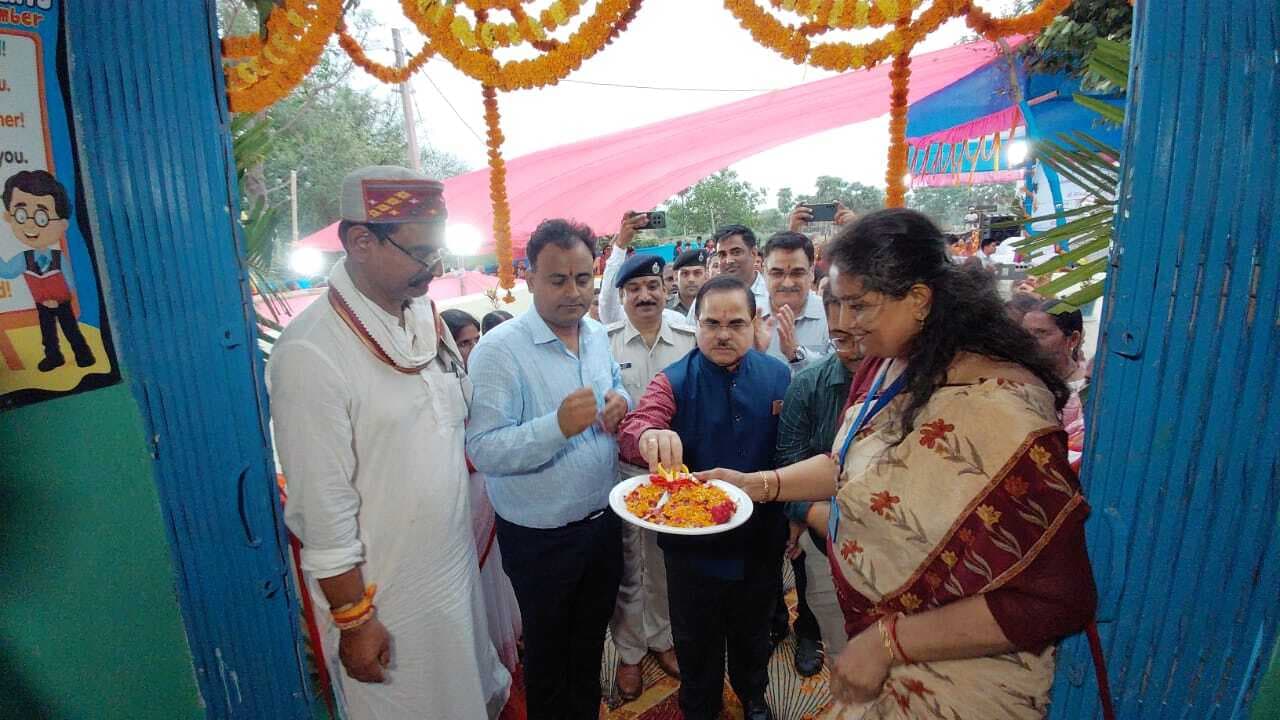 आंगनबाड़ी केंद्र से अब गांव के वंचित बच्चों को मिलेगी बेहतर शिक्षा