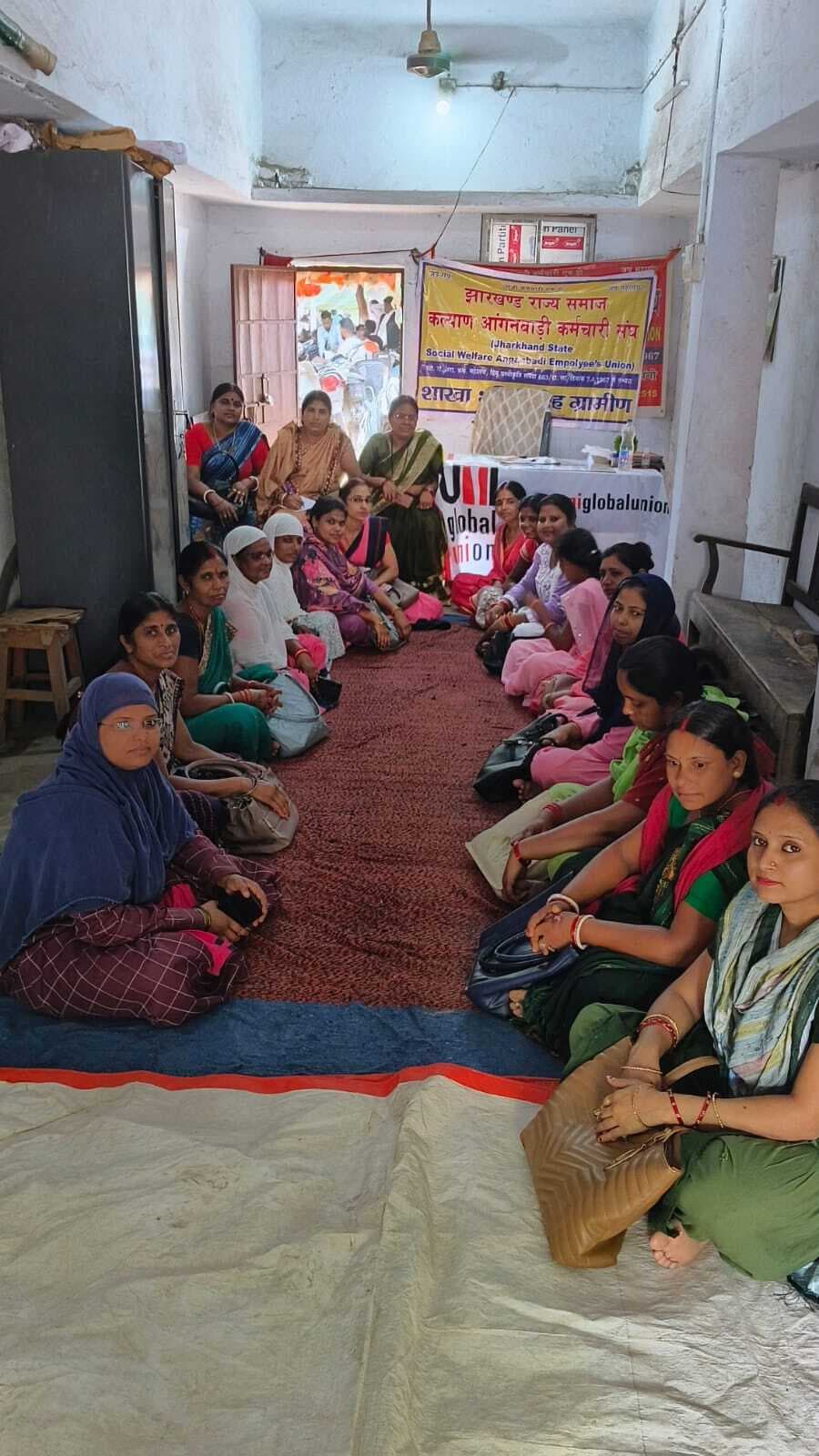 Giridih News :मानदेय व पोषाहार राशि भुगतान की मांग