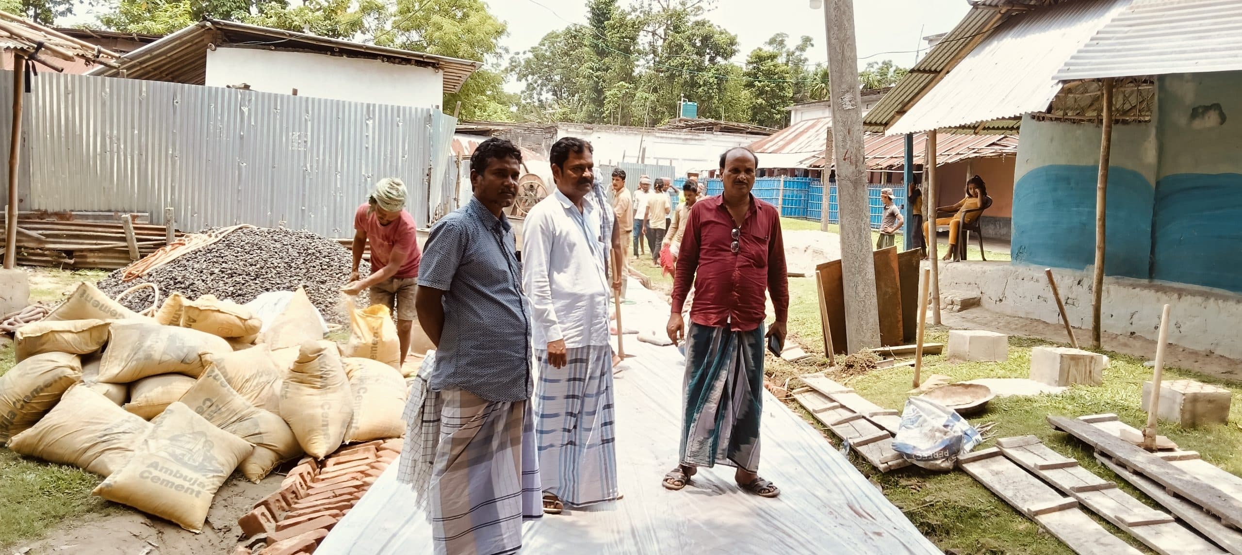 पीसीसी सड़क निर्माण शुरू होने पर जताया हर्ष