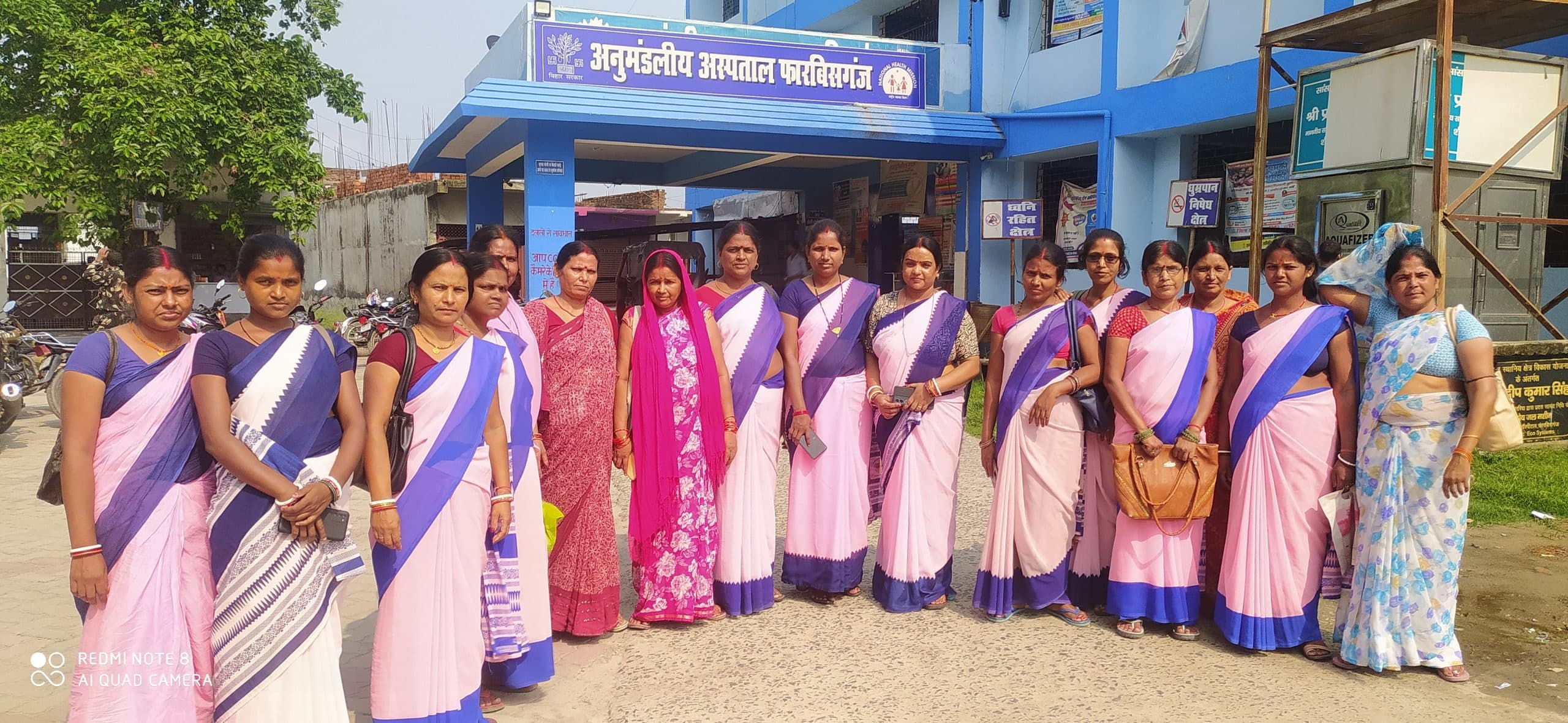 मांगों के समर्थन में आशा ने किया प्रदर्शन