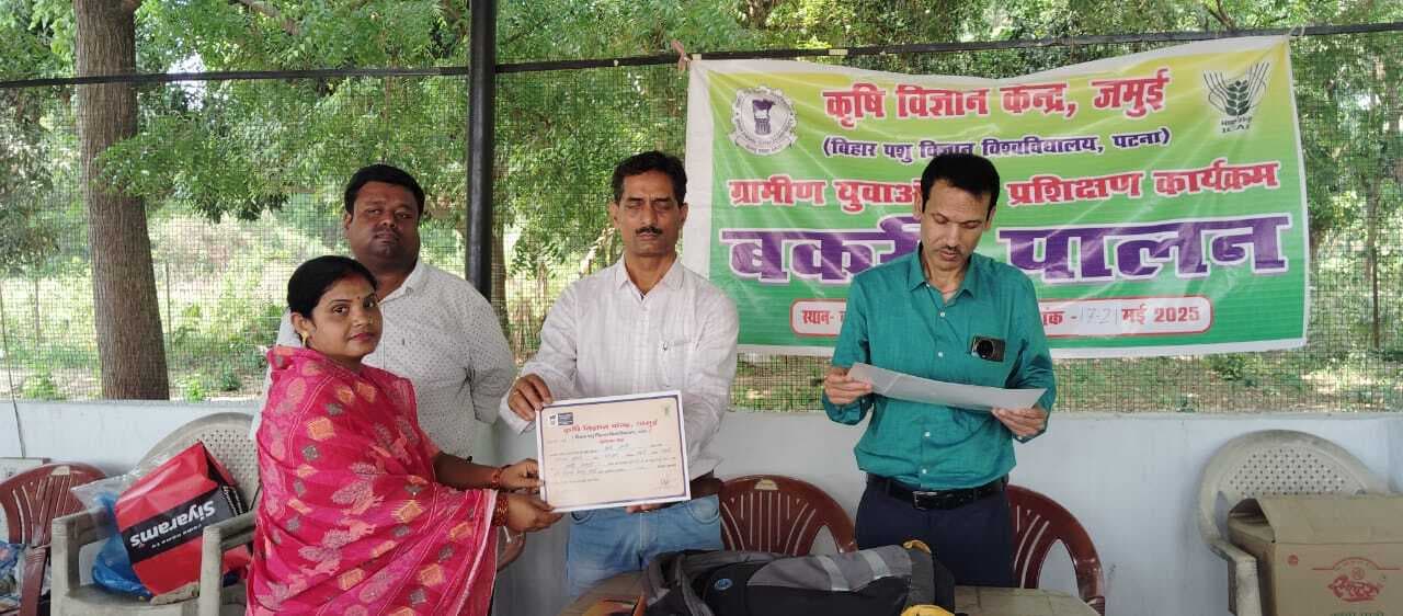 बकरी पालन बना युवाओं के लिए स्वरोजगार का बेहतर विकल्प : डॉ सुधीर