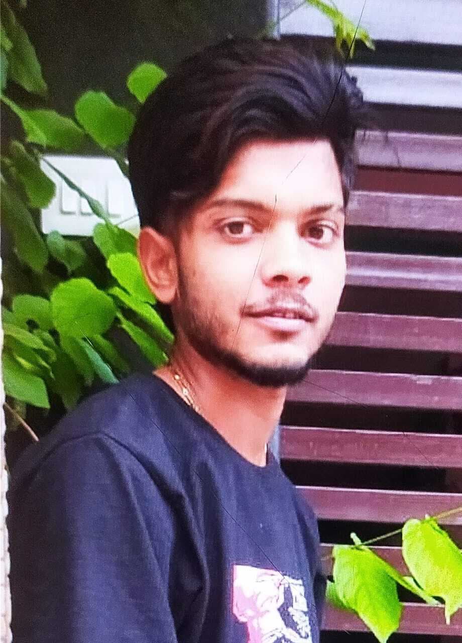 सड़क किनारे संदिग्ध अवस्था में युवक का शव हुआ बरामद