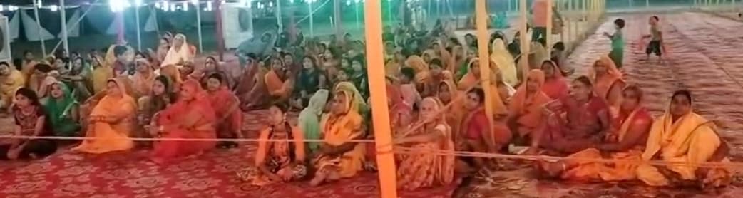 यज्ञ के पहले दिन श्रीराम व शिव-पार्वती कथा का किया वर्णन