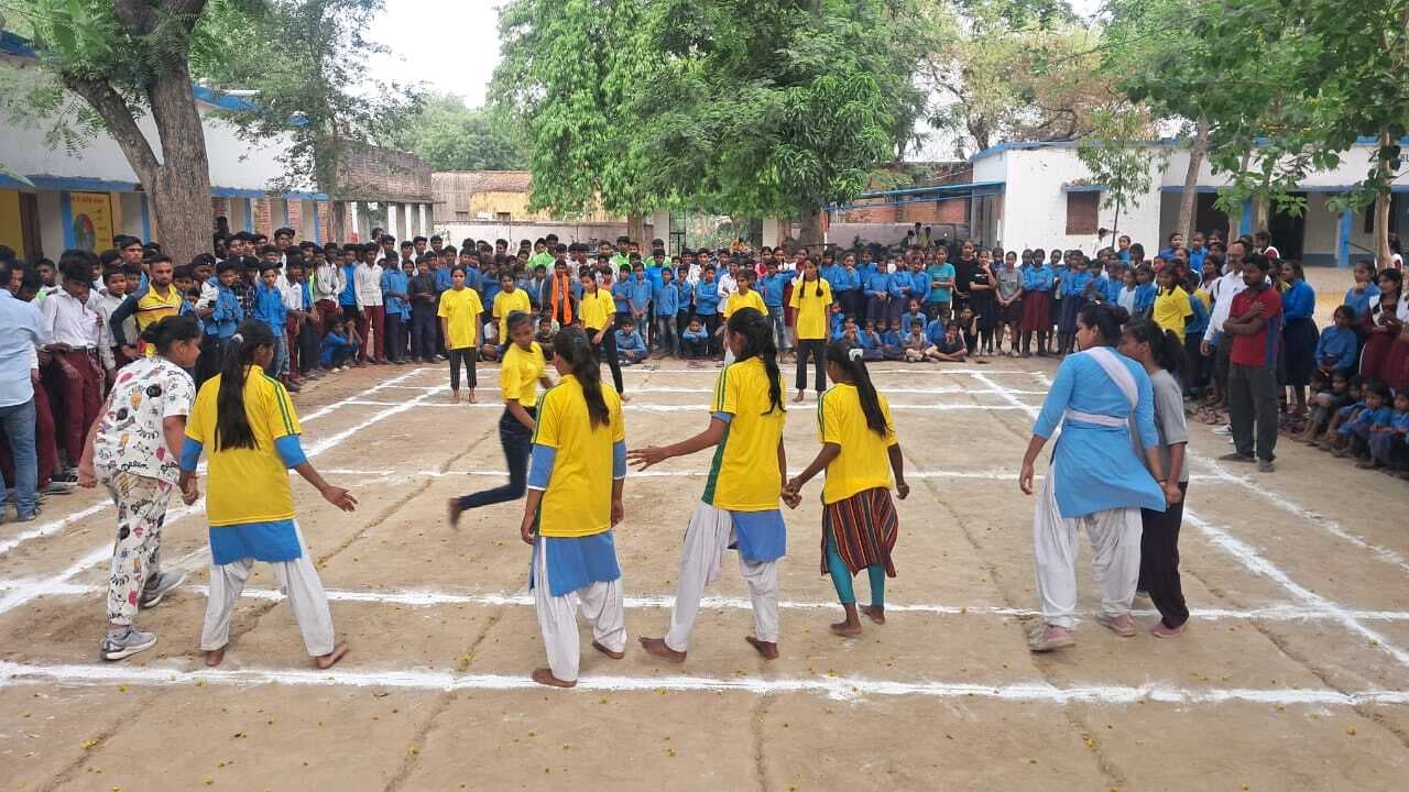 कबड्डी में उच्च विद्यालय बसही बसावन की टीम विजयी