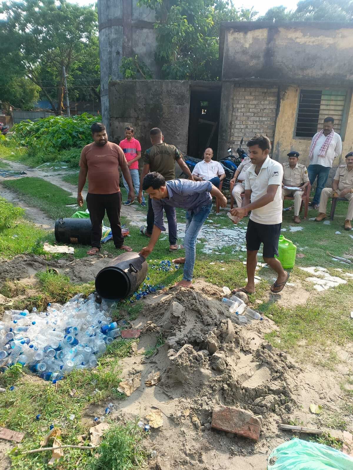 जब्त 442.8 लीटर शराब को किया नष्ट