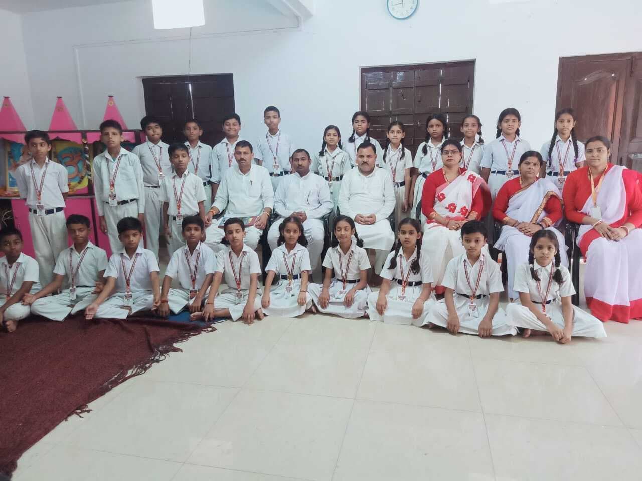 शिशु भारती का किया गया गठन, प्रधानमंत्री बने आलोक