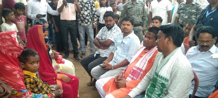 Bokaro News : लोकसभा में उठेगा आदिवासी महिला के साथ अन्याय का मामला