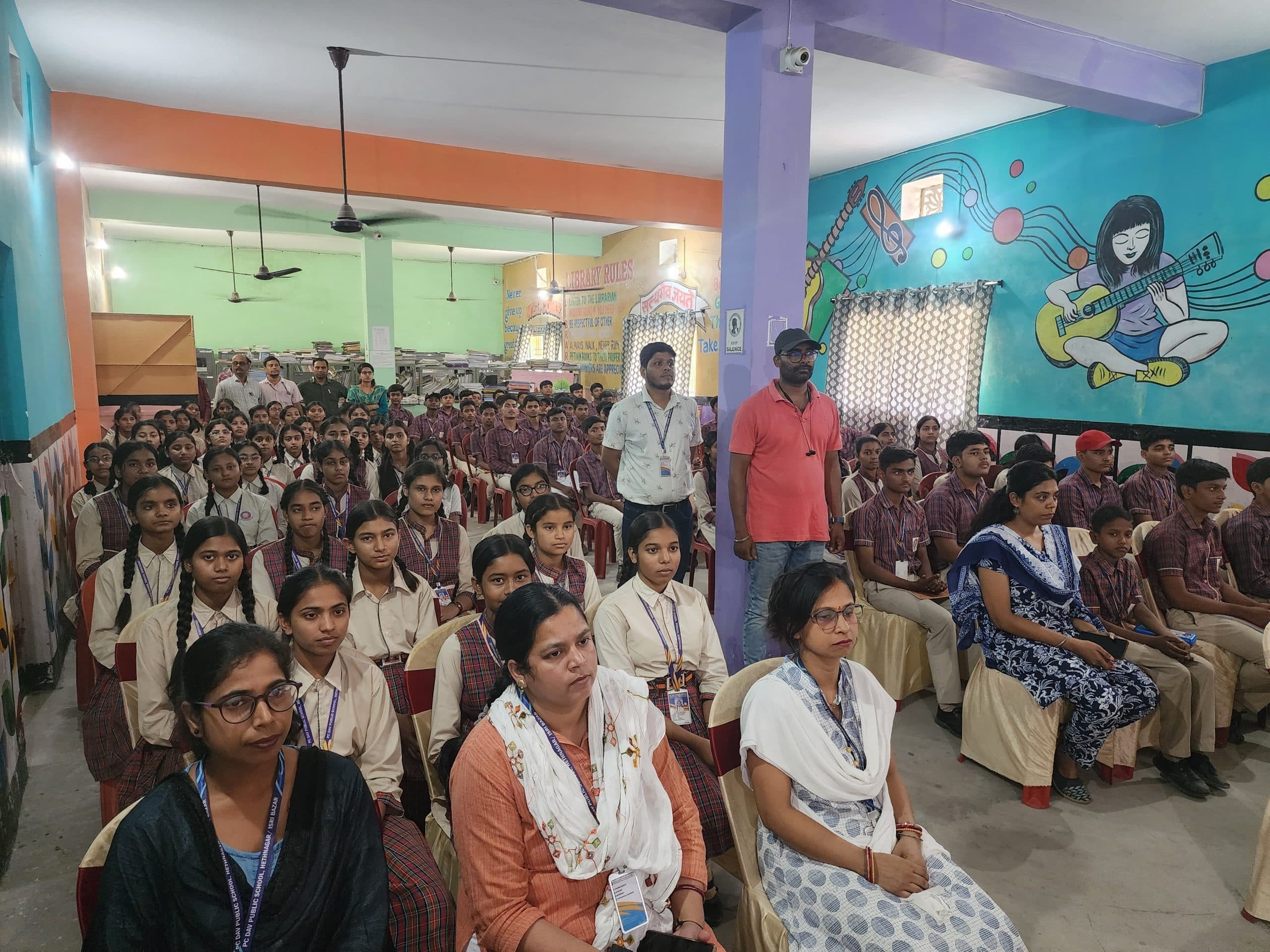 Giridih News :डिजिटल अरेस्ट से बचने के लिए कभी भी अनजान व्यक्ति को पैसे न दें