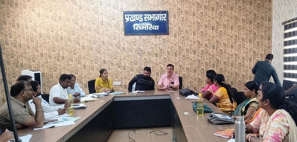 राशि खर्च नहीं करने वाले मुखिया को स्पष्टीकरण देने का निर्देश