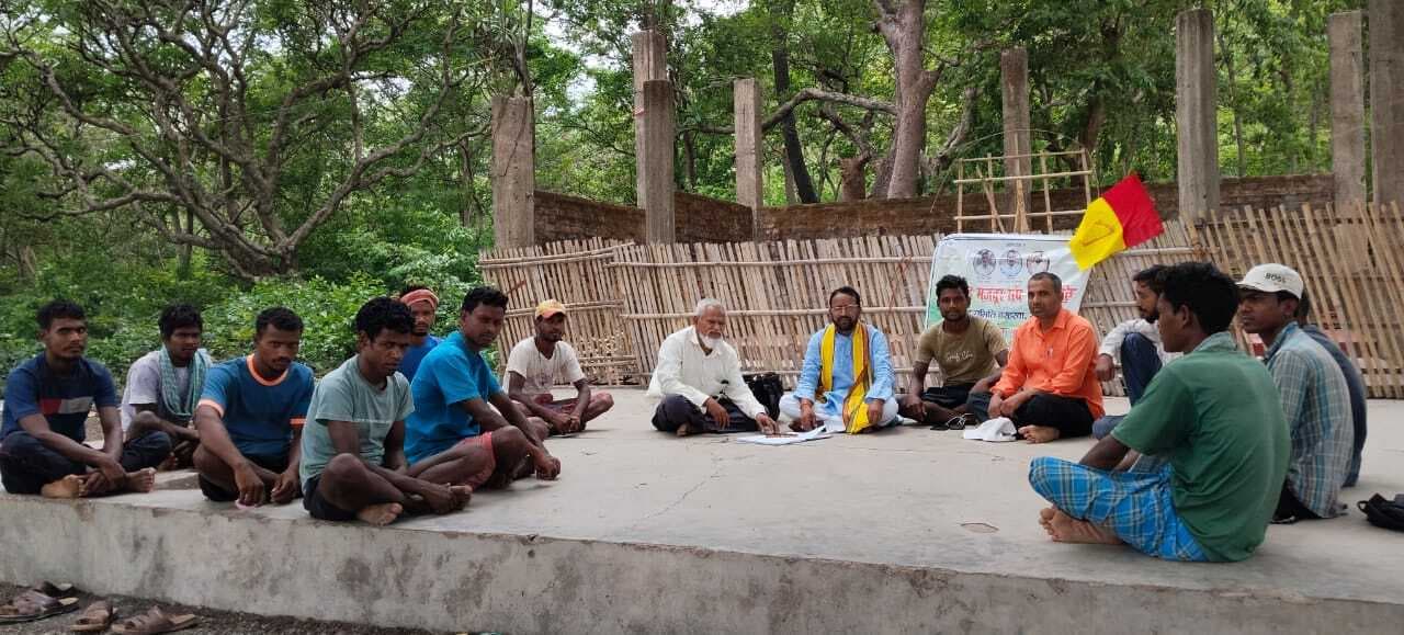 मजदूरों को हक व अधिकार के लिए आगे आना होगा : राजकुमार