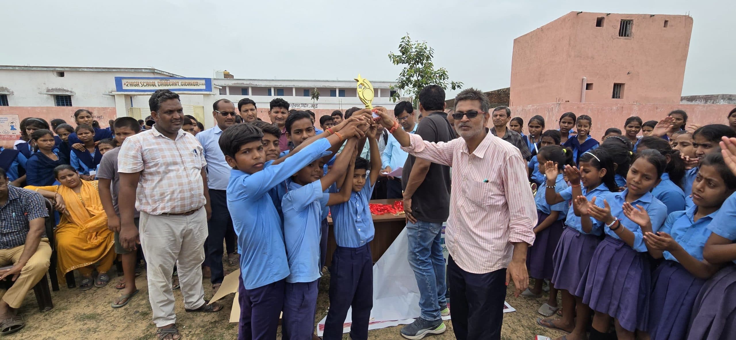 ग्रामीण बच्चों के प्रतिभाओं को मिल रहा निखरने का अवसर