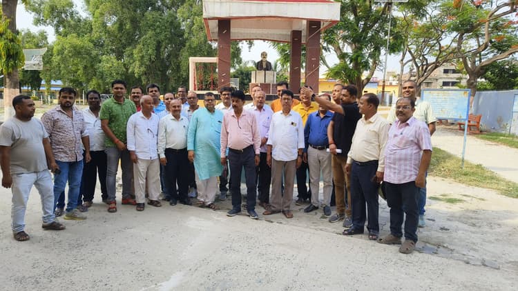 Motihari: विवि व महाविद्यालय कर्मचारी महासंघ के अध्यक्ष बने रामकृष्ण