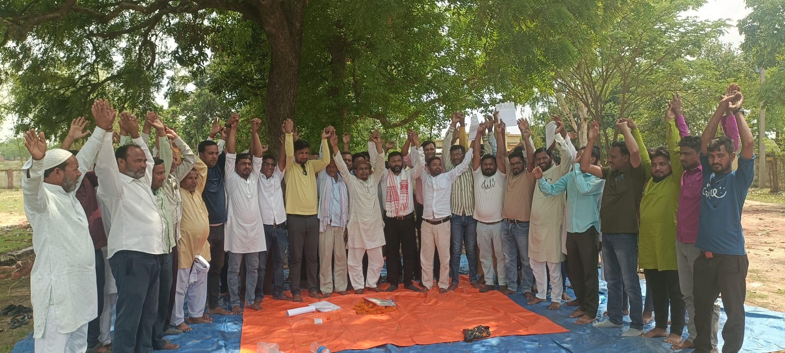 Giridih News :कांग्रेस की बैठक में संविधान बचाओ रैली को सफल बनाने पर चर्चा