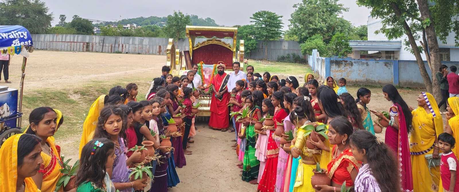 Bhagalpur news श्रीमद्भागवत कथा को लेकर निकाली कलश शोभायात्रा