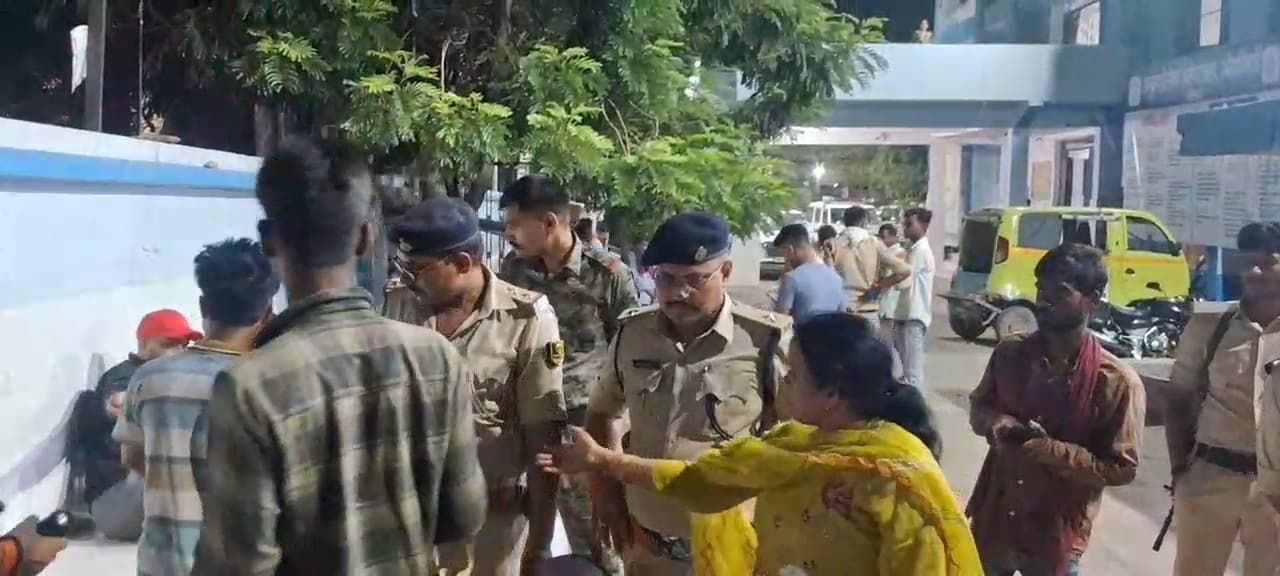 अज्ञात वाहन की धक्के से बाइक सवार दो युवकों की मौत, पसरा मातम