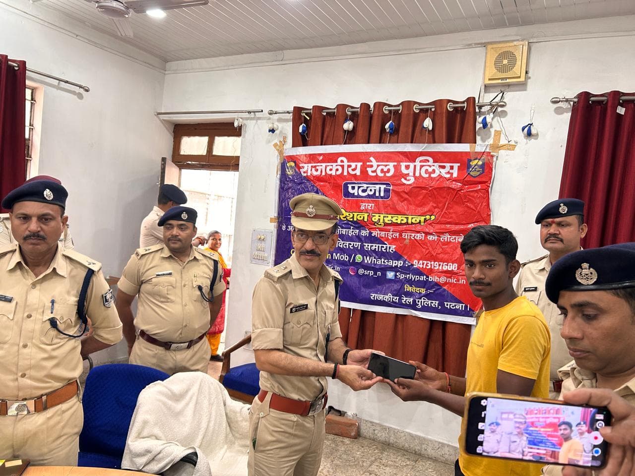 Gaya News : प्रभात खास : तीन साल में चार करोड़ से अधिक के गुम व चोरी गये फोन किये बरामद