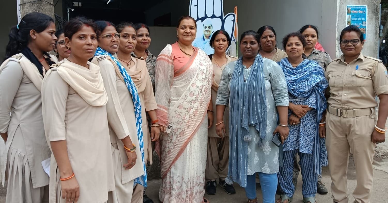 Bokaro News : सरकारी कार्यालय में महिला पोस्ट बढ़ाने की मांग