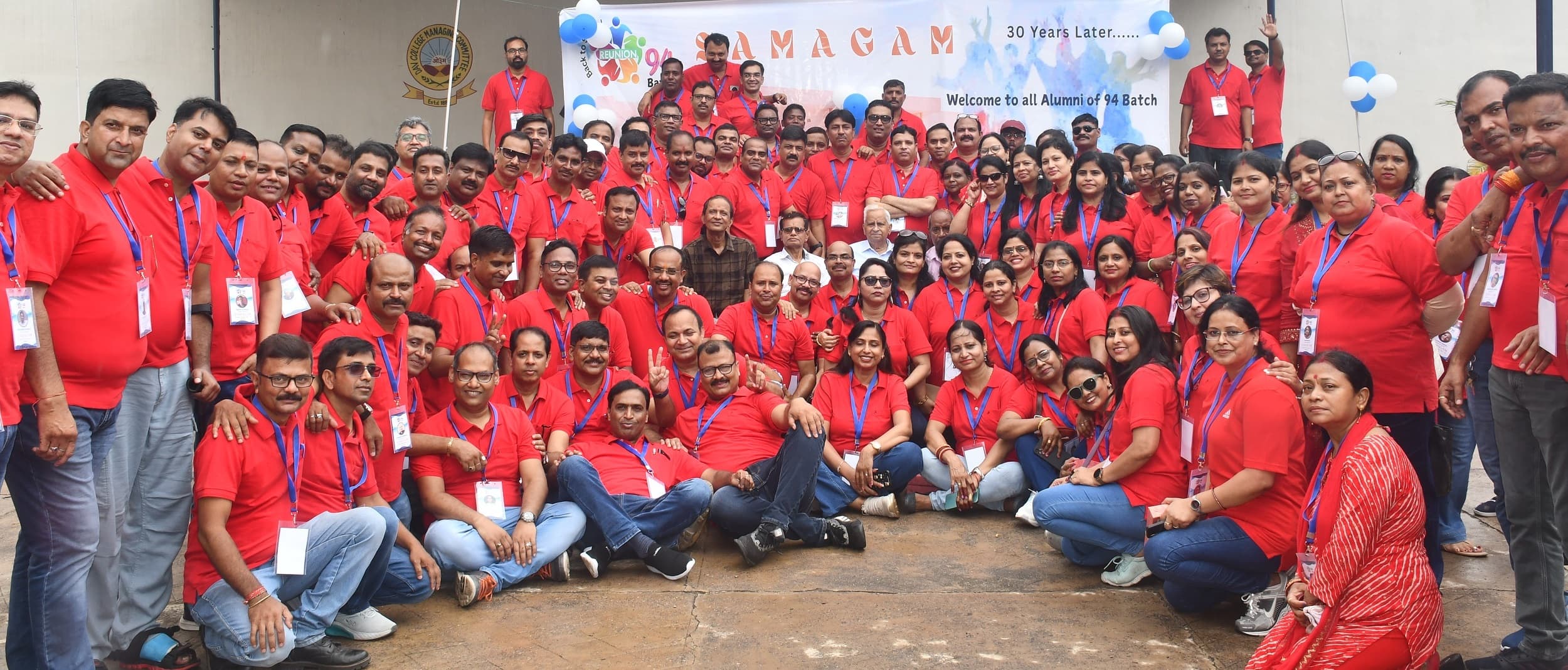 Bokaro News : 20 साल बाद मिले 147 छात्र-छात्राएं, साझा की पुरानी यादें