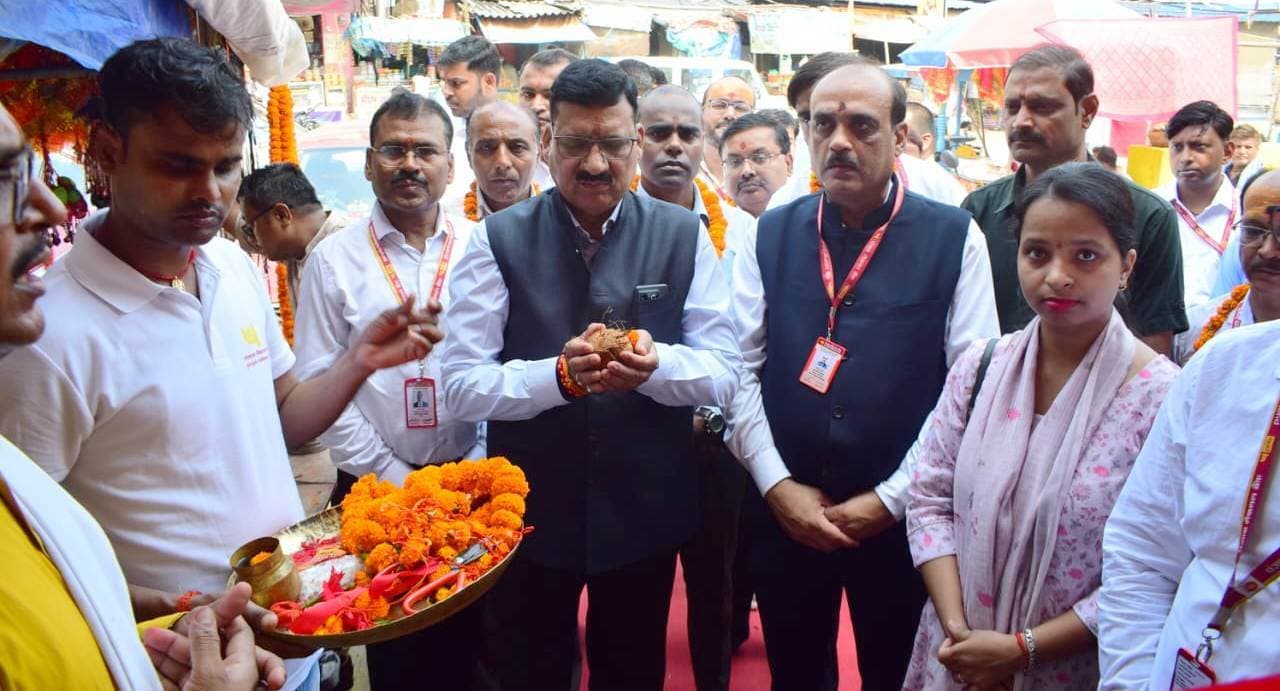 पीएनबी के नये एटीएम का हुआ शुभारंभ