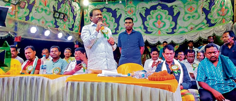 East Singbhum News : आदिवासी संस्कृति व परंपरा को सहेजने की जरूरत : रामदास