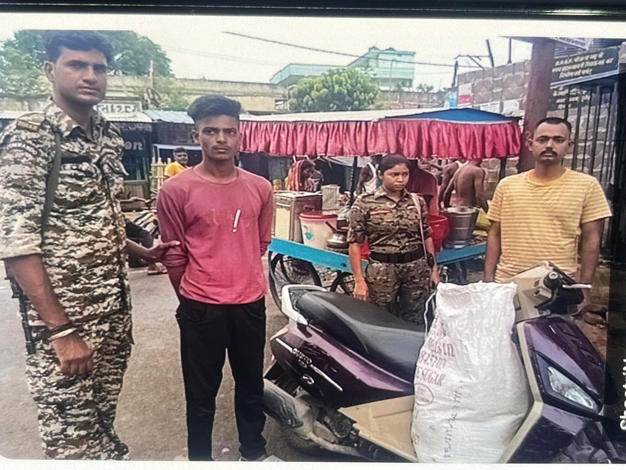 184 लीटर महुआ शराब के साथ चार तस्कर गिरफ्तार