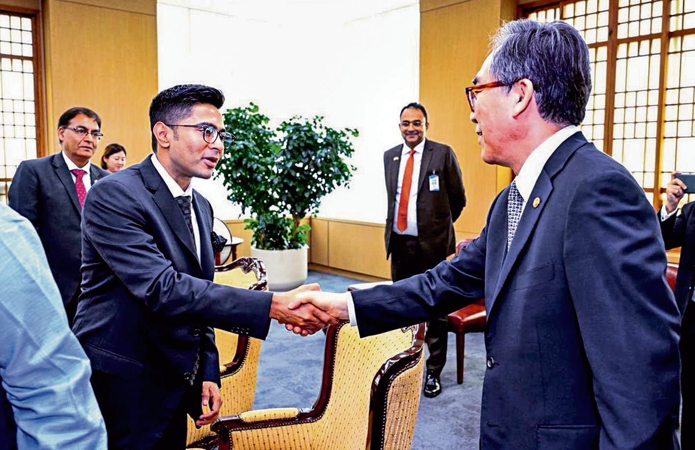 आतंकवाद को किस तरह पनाह दे रहा पाकिस्तान, ध्यान दे दुनिया : अभिषेक