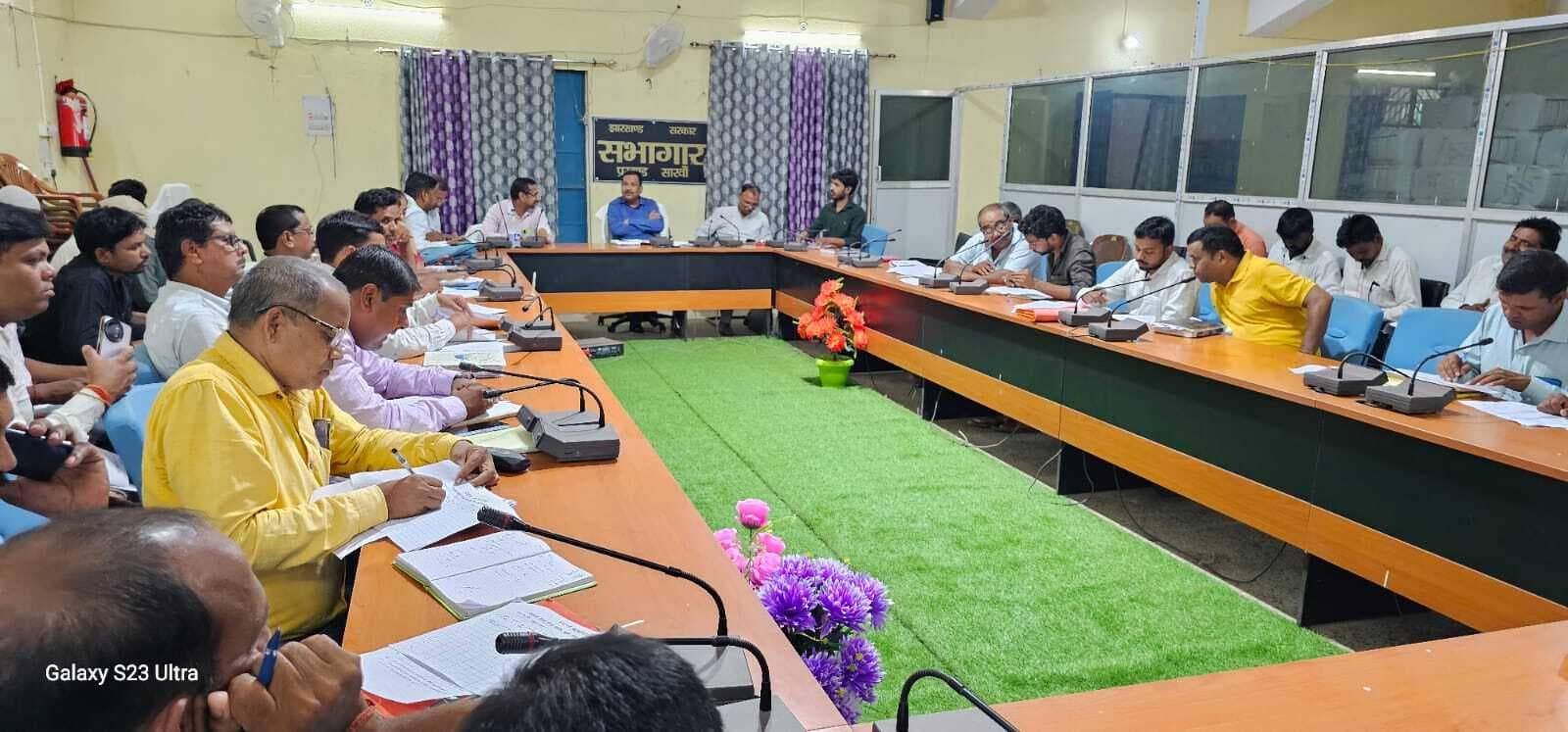 आवास निर्माण कार्य का रेगुलर करें मॉनिटरिंग : बीडीओ