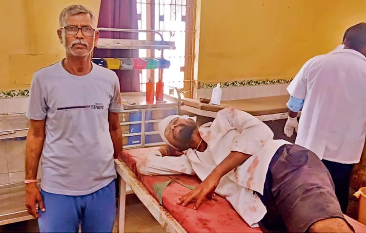 Gopalganj News : युवक पर किया चाकू से हमला, मरा समझ सड़क के किनारे फेंका