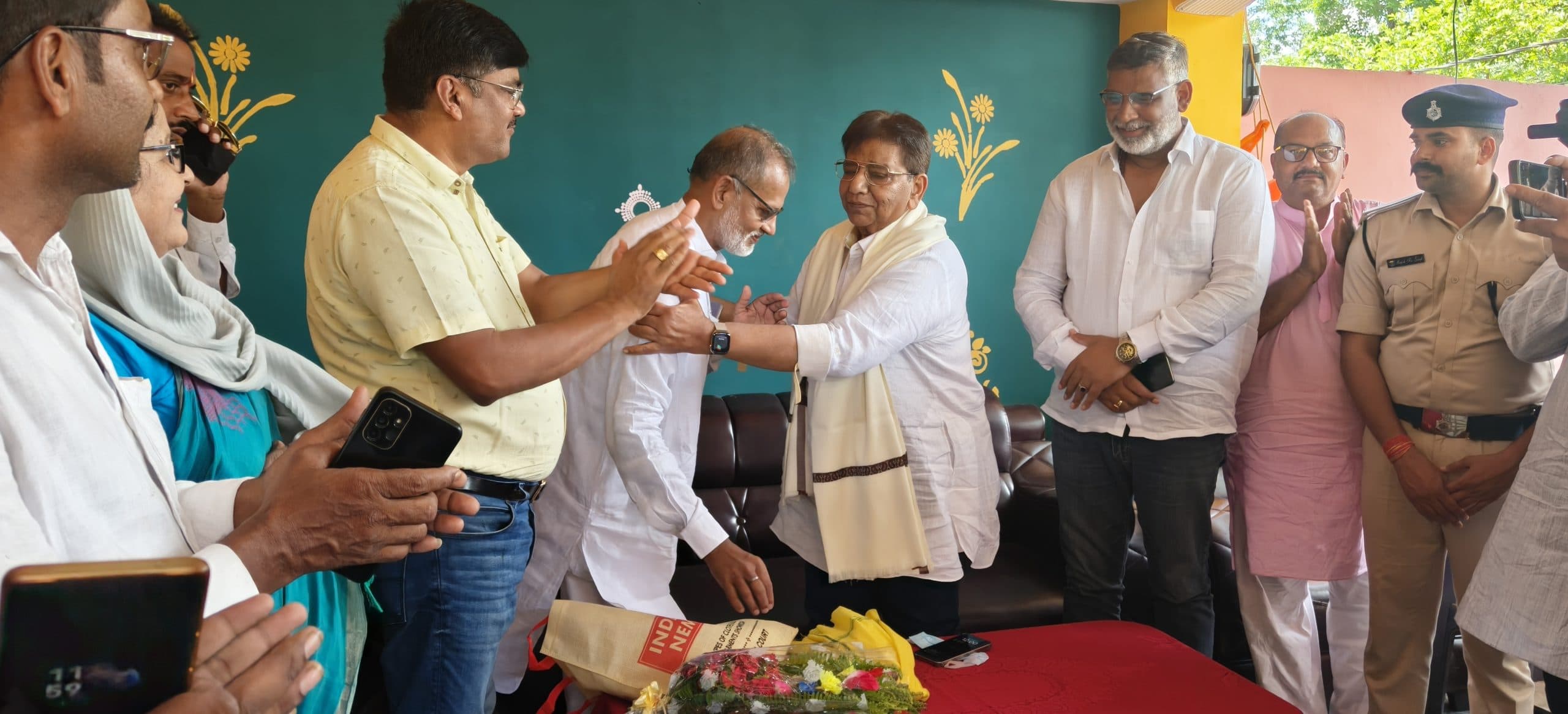 बीजेपी के पूर्व जिलाध्यक्ष बब्बन सिंह ने थामा जन सुराज का हाथ