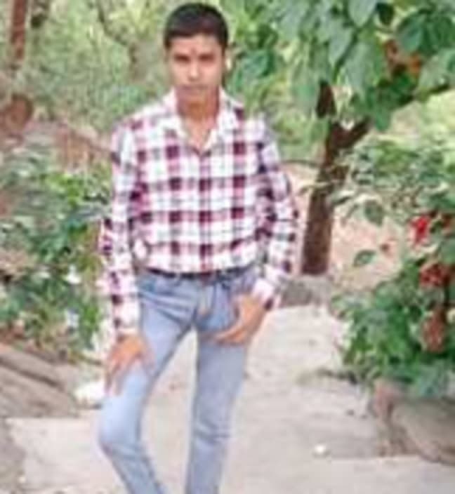 Jamshedpur News : खरकई नदी में दोस्तों को बचाने में बहा किशोर, नहीं चला पता