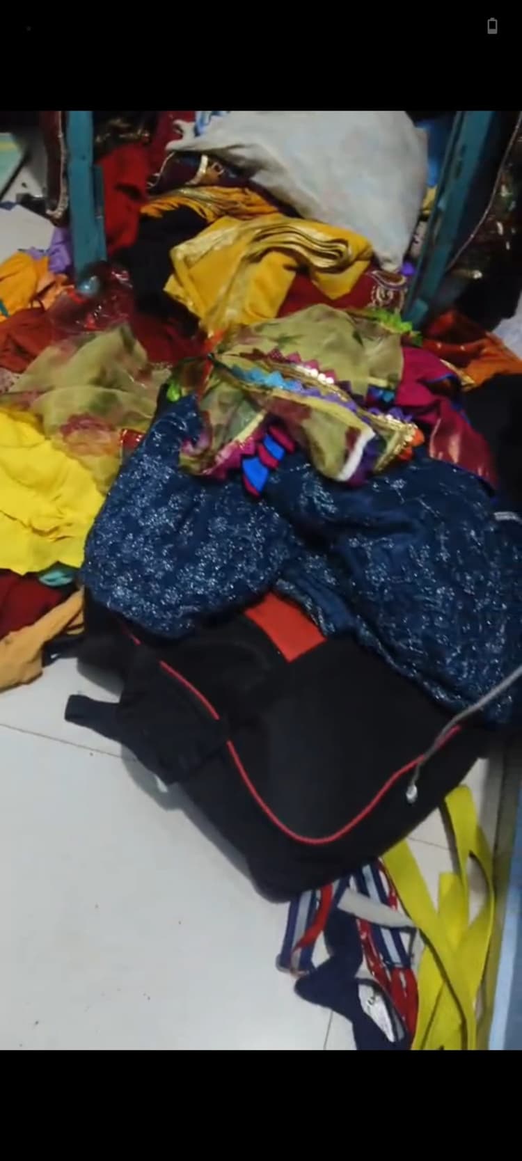 चोरों ने बंद घर का ताला तोड़कर छह लाख की संपत्ति उड़ायी