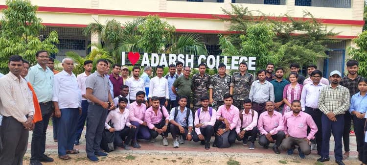 Giridih News :वाहन चलाने के दौरान यातायात नियमों का करें पालन