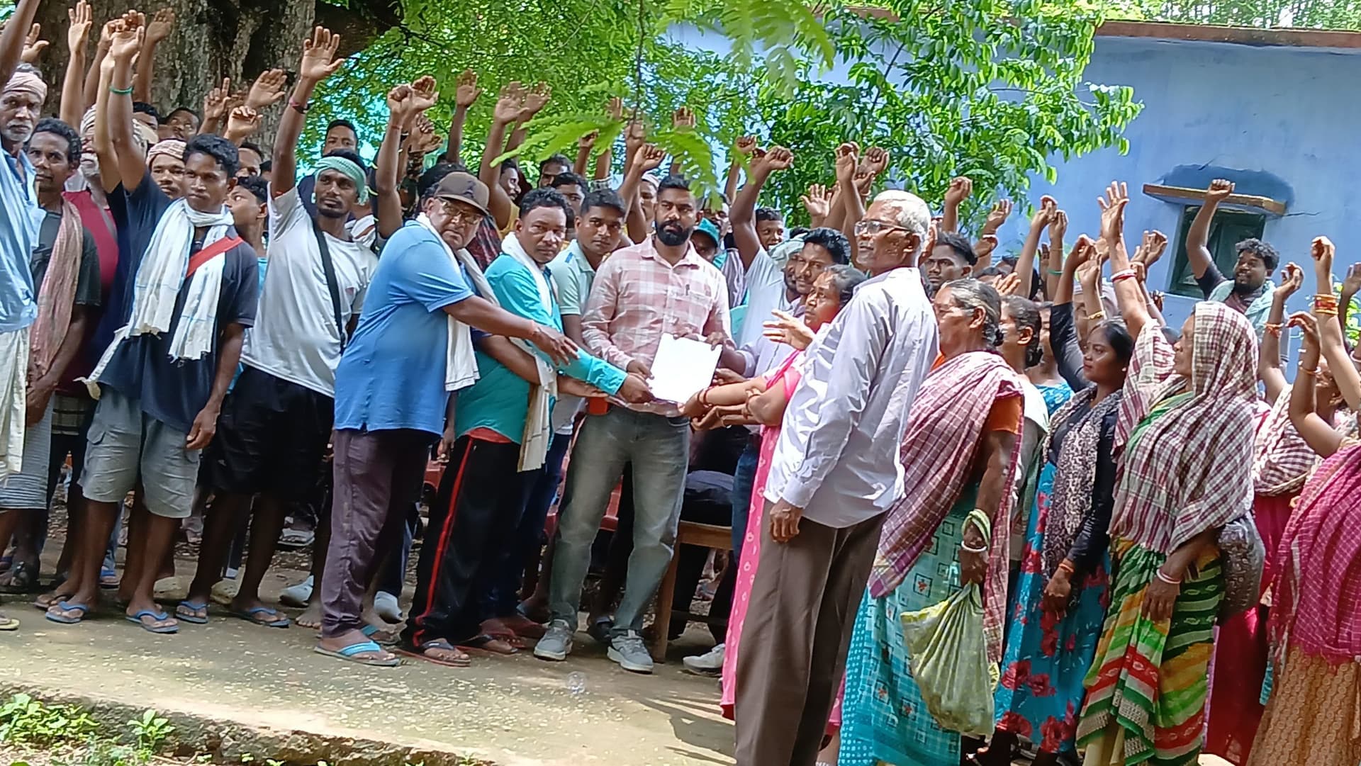 Chaibasa News : बहुफसली सिंचित कृषि भूमि नहीं देंगे