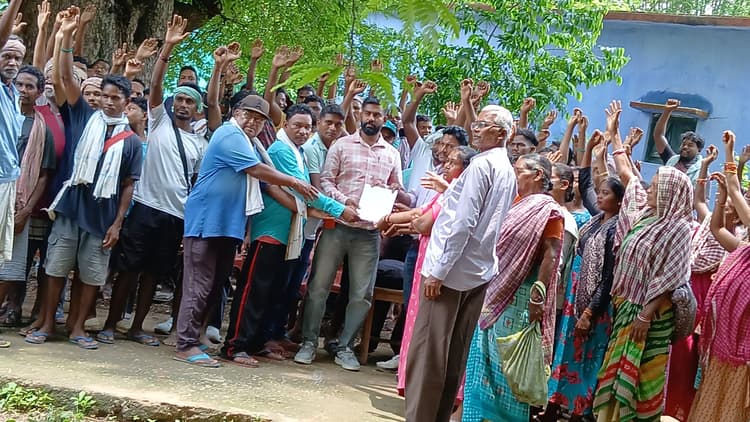 Chaibasa News : बहुफसली सिंचित कृषि भूमि नहीं देंगे