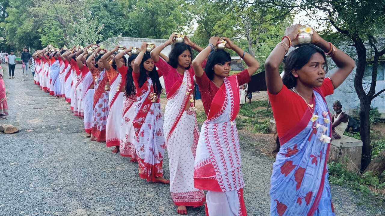 Seraikela Kharsawan News : मां मनसा से रोगमुक्ति की कामना