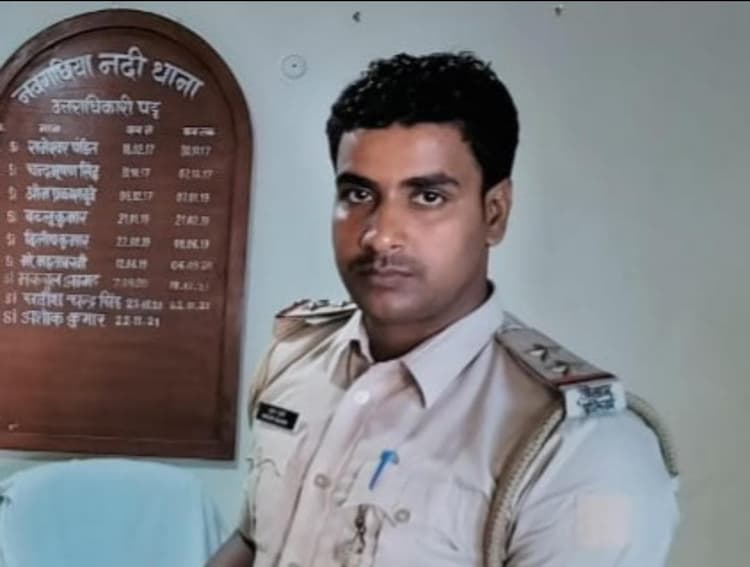 Bhagalpur news नवगछिया नदी थाना के पूर्व थानेदार की सड़क दुर्घटना में मौत