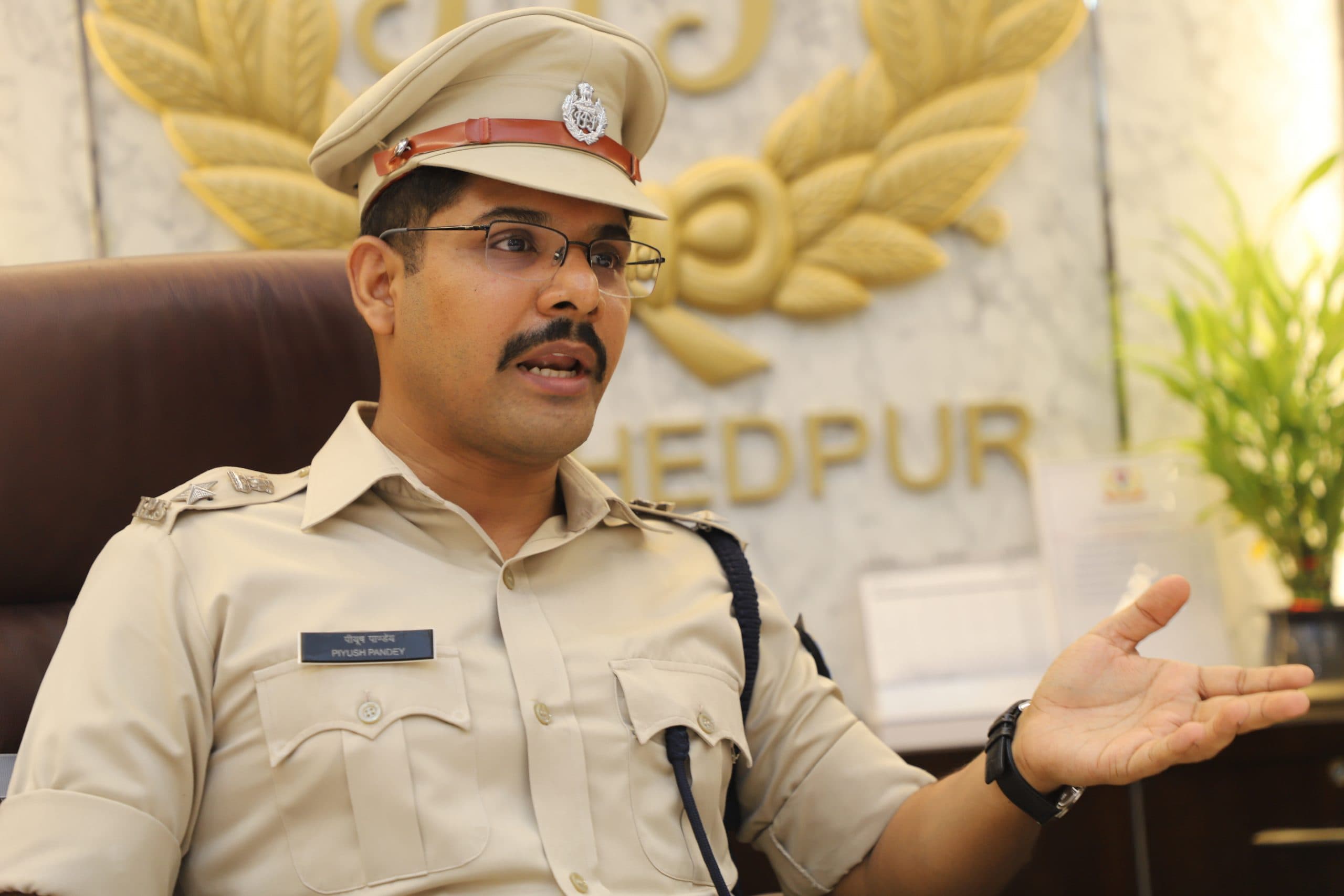 Jamshedpur News : पीयूष पांडेय ने संभाला एसएसपी का प्रभार, बोले- संगठित अपराध पर नियंत्रण प्राथमिकता