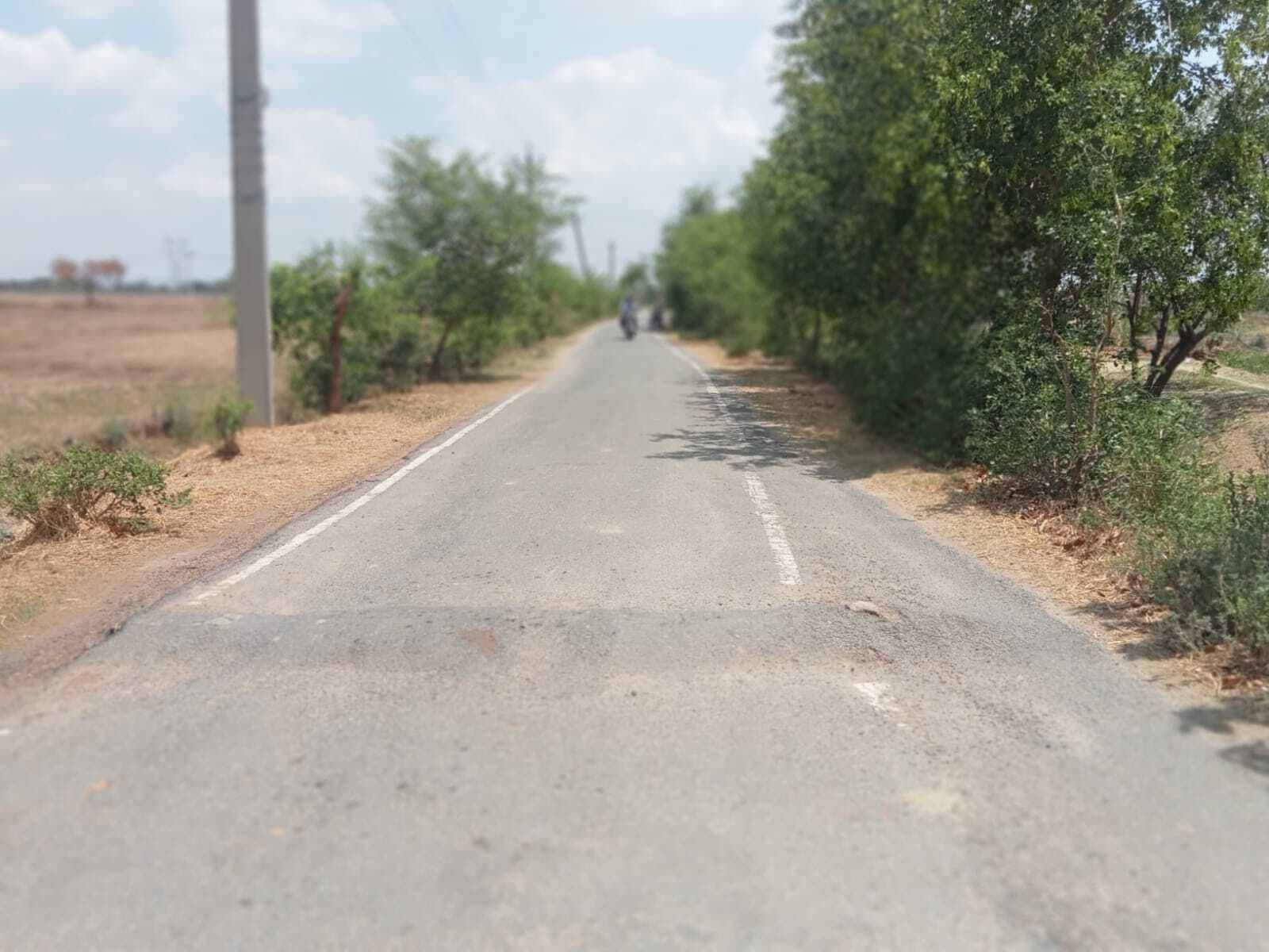 कुदरा-भभुआ सड़क पर जगह-जगह ब्रेकर से आये दिन हो रहे हादसे