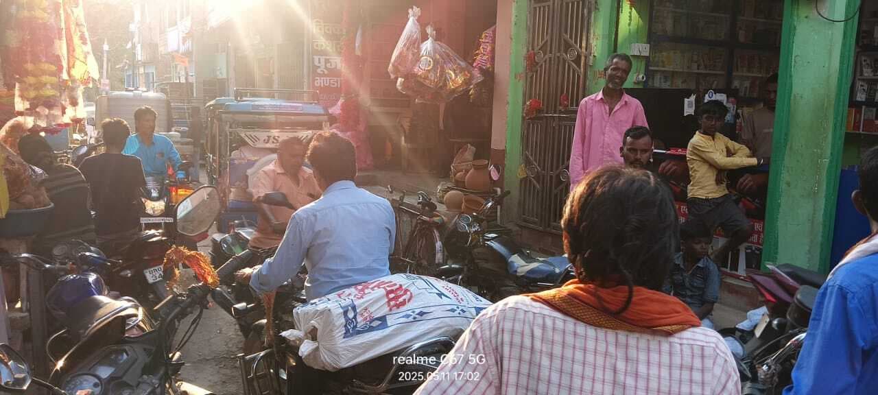 सड़क जाम से लोग परेशान