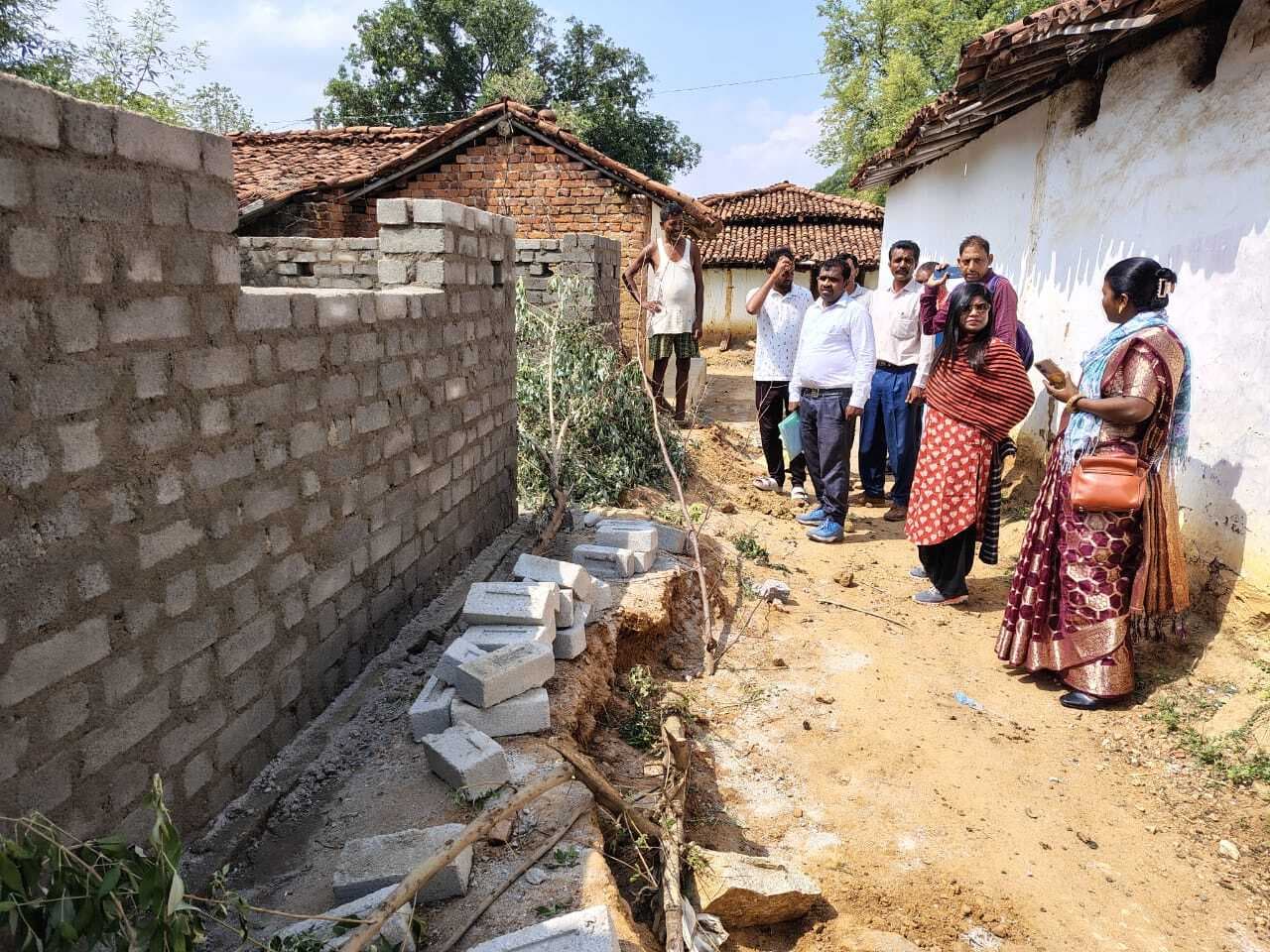 बीडीओ ने विकास योजनाओं का किया निरीक्षण