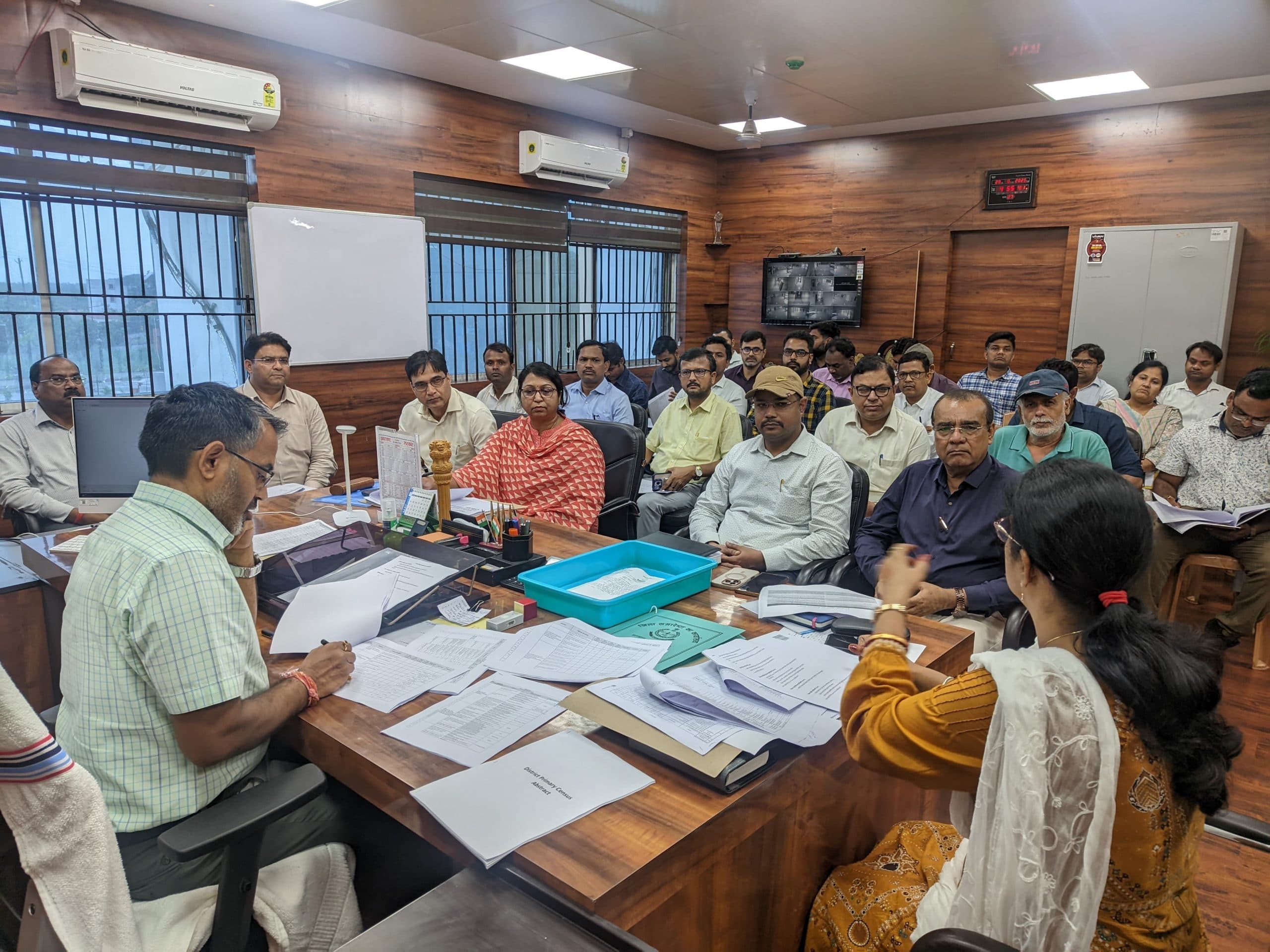 Giridih News :डीसी ने विकास लक्ष्यों की प्राप्ति को ले तैयार की कार्य योजना