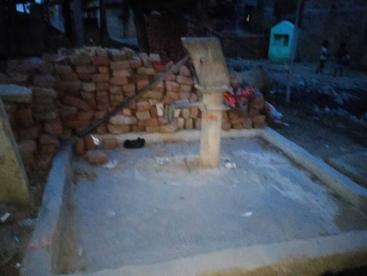 Gaya News : पेयजल संकट गहराया, ग्रामीणों ने चेताया आंदोलन का रास्ता