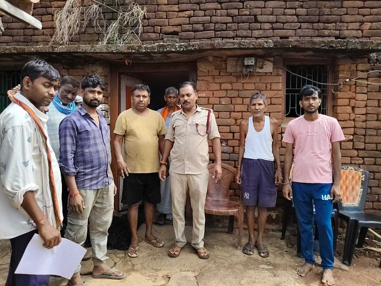 Giridih News :सिलिंडर में लगी आग, मची अफरातफरी