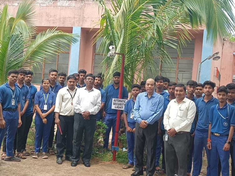 East Singhbhum News : घर में अजनबी घुसा, तो अलर्ट देगा ऑटोमेटिक सिक्योरिटी सिस्टम