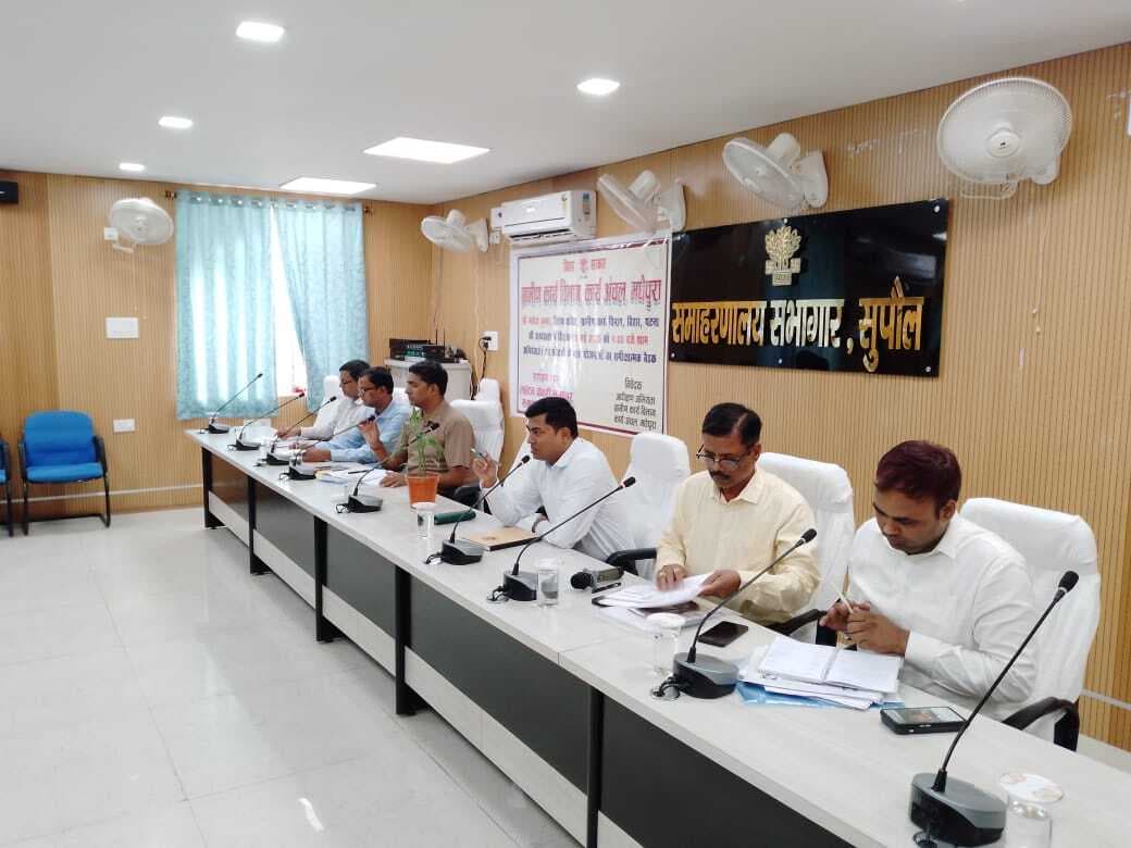 सरकार आपके द्वार कार्यक्रम के तहत सभी पथों को किया जायेगा गड्ढा-मुक्त : सचिव